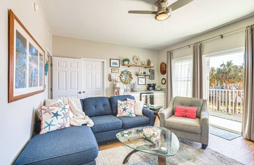 Cedar Key House | Steps to Beach: Home w/Sunset Views in Cedar Key!