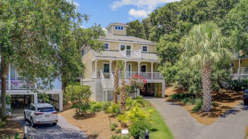 Pelican Bay House | Steps to Beach Pool Screened Porch Pelican Bay 45 at Wild Dunes Resort