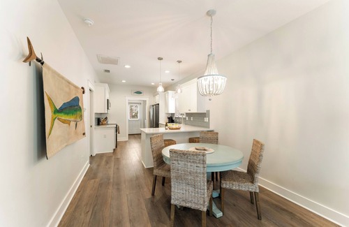 Mexico Beach House | Steps to the Beach and Shops | Pet Friendly