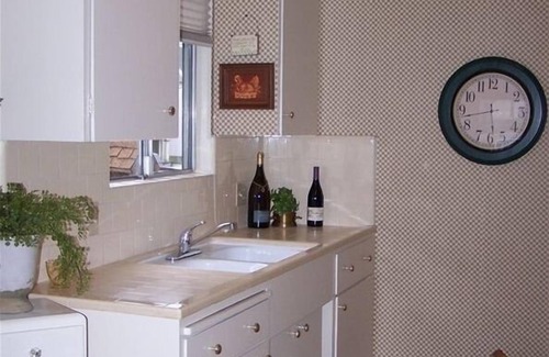 Pacific Grove Apartment | Steps to the Beach-License # 0178