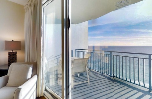 Panama City Beach Hotel | Sterling Breeze 1003