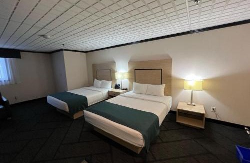 Whitehorse Hotel | Sternwheeler Hotel & Conference Centre, Trademark by Wyndham