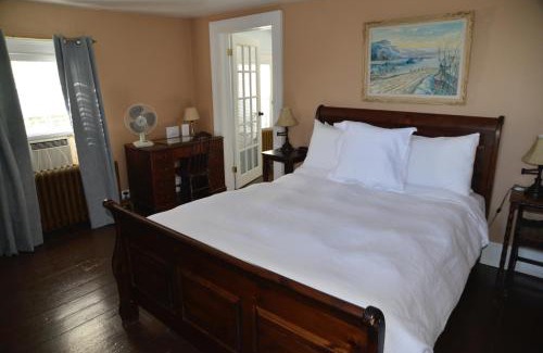 Adjala-Tosorontio Bed & Breakfast | Stevenson Farms-Harvest Spa B & B