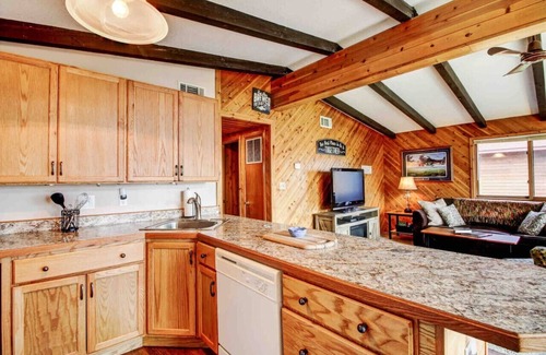 Breezy Point Cabin | Still time to book for Summer 2025!