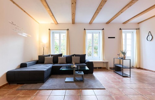 Bregenz Apartment | Stilvolle Gartenterrassenwohnung mitten in Bregenz