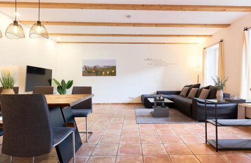 Bregenz Apartment | Stilvolle Gartenterrassenwohnung mitten in Bregenz