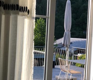 Haigerloch Apartment | Stilvolle Wohnung für 2-3 Personen - mit riesiger Dachterrasse