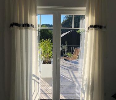 Haigerloch Apartment | Stilvolle Wohnung für 2-3 Personen - mit riesiger Dachterrasse