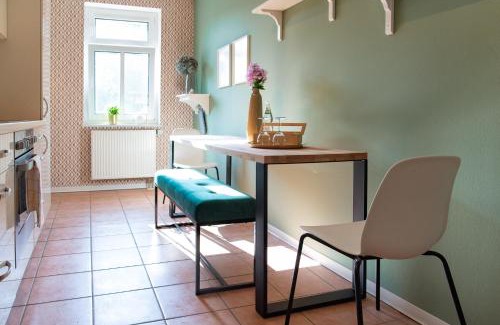 Kappel Apartment | Stilvolles Apartment - Balkon, Netflix, Nespresso, Zentral, Messe