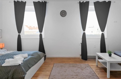 Stockerau Apartment | Stockerau Comfort Studio 1 BR for 2