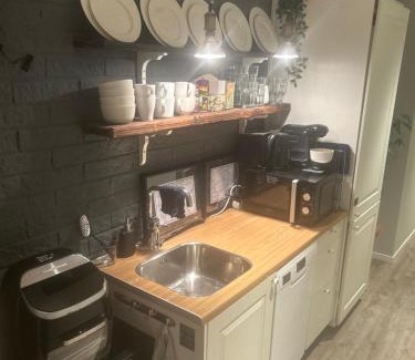 Nacka Municipality Bed & Breakfast | Stockholm home away from home extended studio