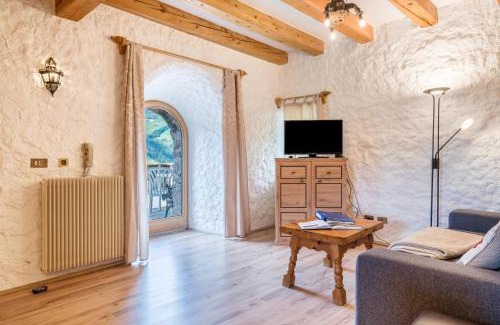 Sarntal Apartment | Stofnerhof Turmgemach