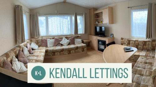 Selsey House | Stoke Clump (Green Lawns)