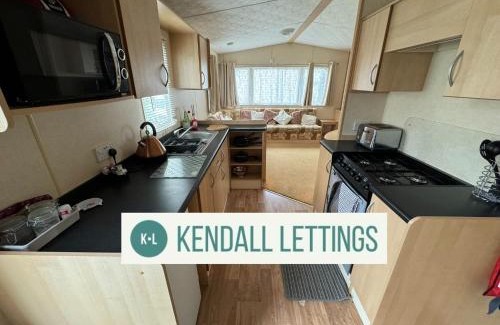 Selsey House | Stoke Clump (Green Lawns)