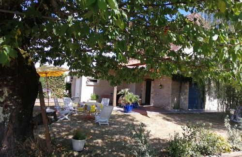Bretenoux House | Stone barn conversion for 4 people, with swimming pool.