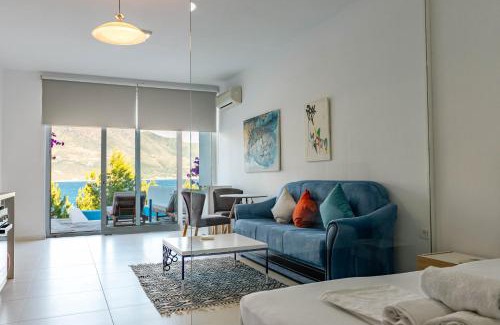 Qeparo Hotel | Stone Beach Residence - Adults Only Resort