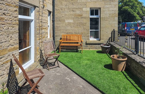 Catton Cottage | Stone-built double-fronted cottage positioned within the market place of Allendale.