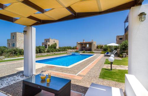 Rapaniana Villa | Stone Built Private villa Emerald with pool, 30m to Beach & BBQ!