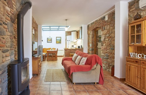Corro de Vall Apartment | Stone corner in Barcelona