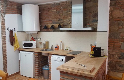 Corro de Vall Apartment | Stone corner in Barcelona