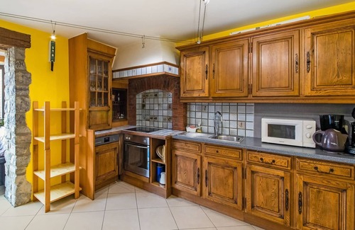 Han-sur-Lesse Cottage | Stone Cottage with Sauna, Jacuzzi, a 5 min drive from the cave of Lorette in Rochefort