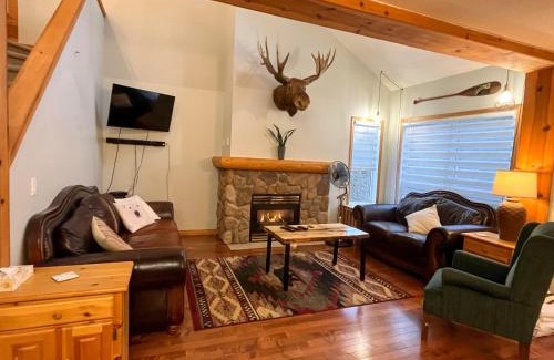 East Kootenay Apartment | Stone Creek Chalets by Fernie Central Reservations