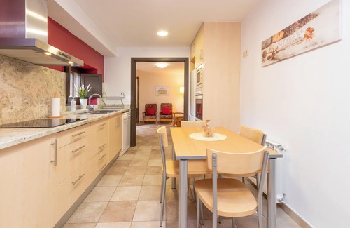 Sant Jordi Desvalls House | Stone house on the Costa Brava
