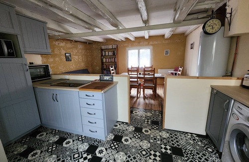 Couze-et-Saint-Front House | Stone house in the heart of a Périgord village