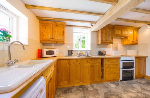 Angelbank Cottage | STONE HOUSE, family friendly, luxury holiday cottage in Caynham