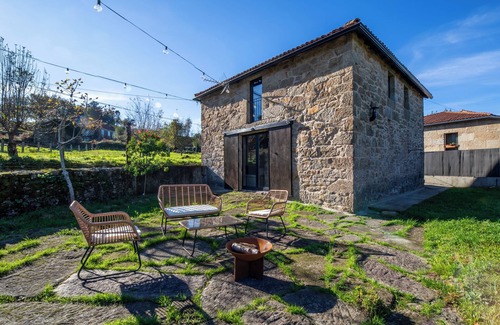 Cerdedo House | Stone house in nature for relaxation, adventure or online work