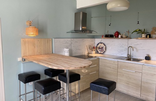 Chailly-en-Biere House | Stone house with lots of charm ideal for family.