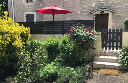 Lamagdelaine House | Stone vacation home in the Lot