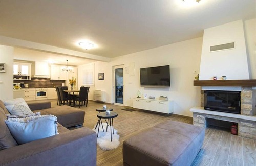 Vinjerac Villa | Stone Villa Castello Coza II. with pool, close to the sea and Velebit mountain