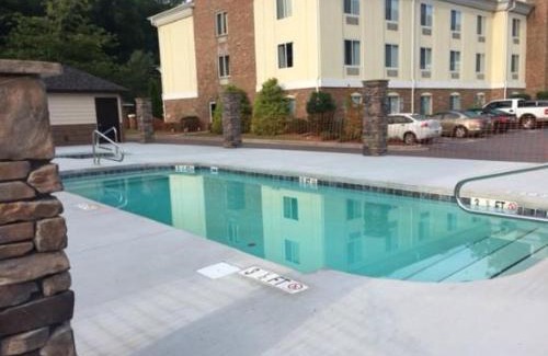 Cherokee Hotel | Stonebrook Lodge