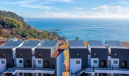 Sibang-ri House | Stonecove Pension