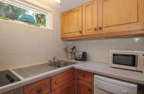Stoke-sub-Hamdon Cottage | STONECUTTER'S COTTAGE, pet friendly in Stoke-Sub-Hamdon, Somerset