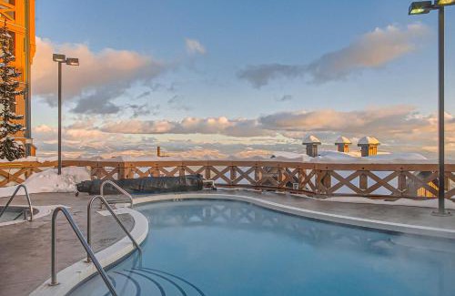 Big White Ski Resort Apartment | Stonegate Resort Unit B302