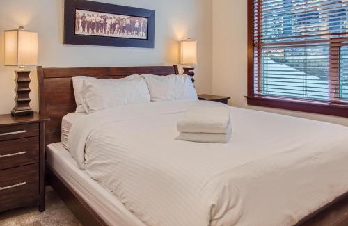 Big White Ski Resort Apartment | Stonegate Resort Unit C301