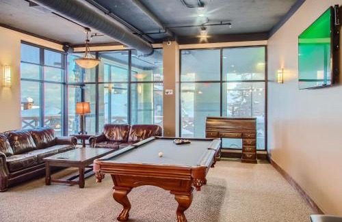 Big White Ski Resort Apartment | Stonegate Resort Unit C304