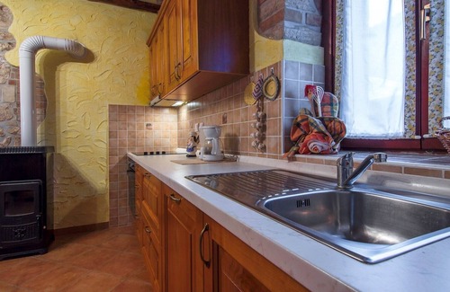 Cusi House | Stonehouse Rita with pool near the city of Porec