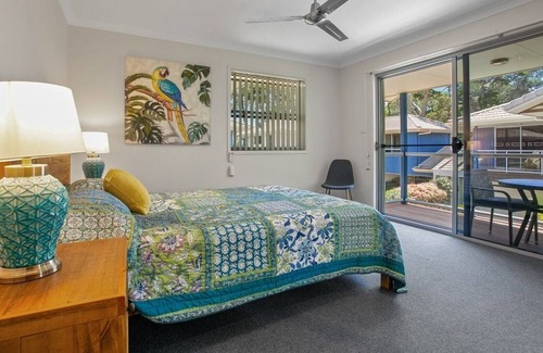 Tin Can Bay House | Stones throw from the waterfront