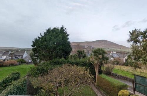 Cahirciveen House | Stoney Grove - Ring of Kerry