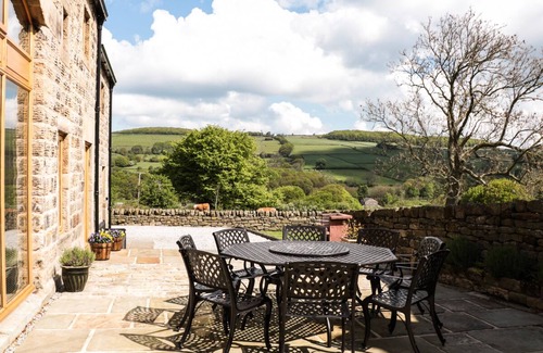 Midhopestones Cottage | STONEYCROFT BARN, family friendly, with a garden in Midhopestones