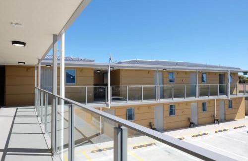 Hokitika Hotel | Stopforths Motel