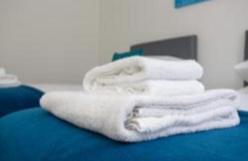 Southsea Apartment | Stopover at LOWCAY APARTMENT C great for workers and groups