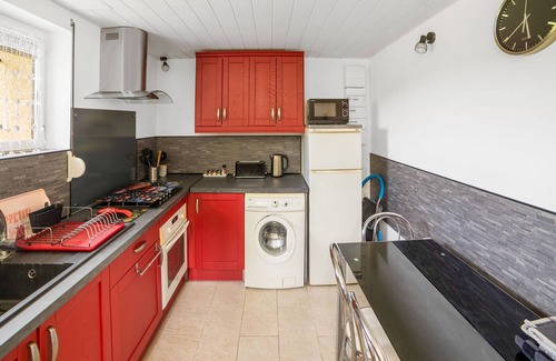 Saint-Cernin-de-lHerm House | Storehouse with pool near Monpazier