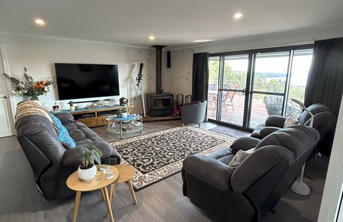 White Beach Bed & Breakfast | Storm Bay B&B