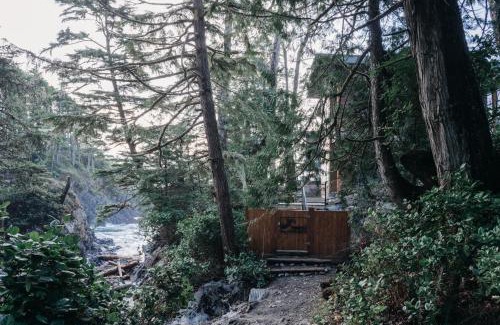 Ucluelet House | Storm Cove Suites