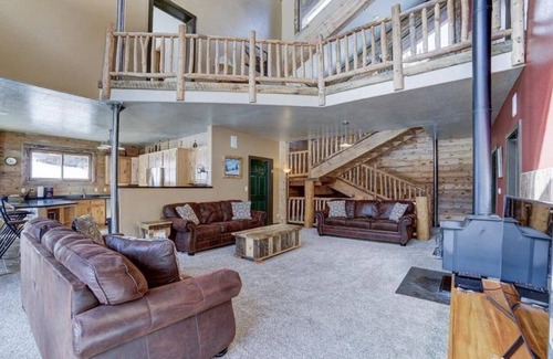 Dolores Cabin | Storm Peak Lodge and Ranch at Wildcat Canyon 45 Private Acres