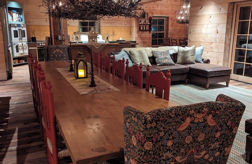 East Wakefield Cabin | Storybook Pines — A Lakefront Family Reunion Retreat